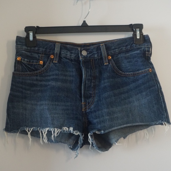 Levi’s Cut Off Jean Shorts - Picture 1 of 3
